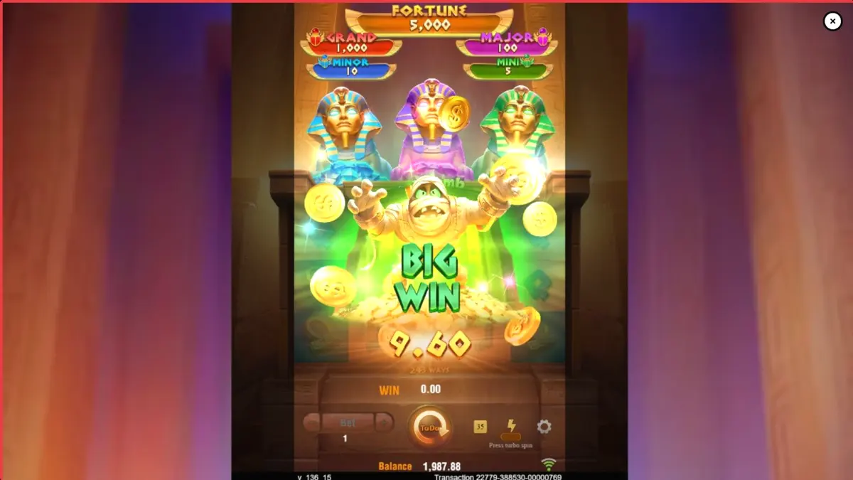 Pemandangan atmosferik dari slot 3 Tomb Keepers dengan simbol Mesir Kuno dan patung Firaun.
